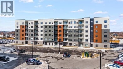 Building Photo - 4755 Walker Rd