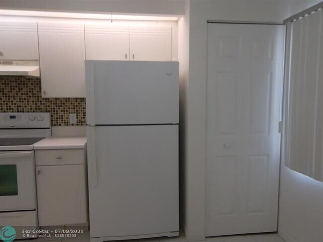 Foto del edificio - 12755 SW 16th Ct