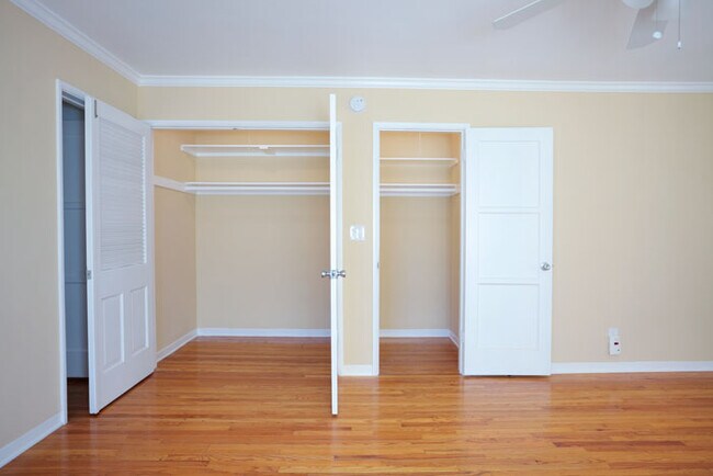 Building Photo - 682 Mira Monte Pl