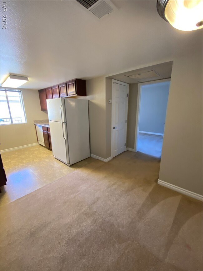 Foto del edificio - 5163 Indian River Dr