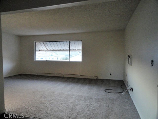 Building Photo - 911 W Olive Ave