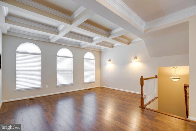 Building Photo - 4527 English Holly Dr