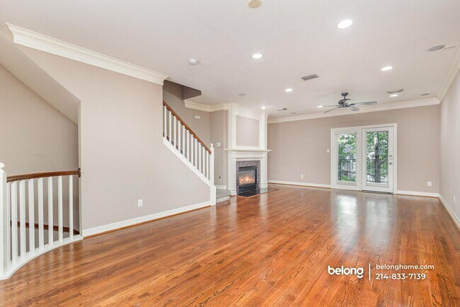 Foto del edificio - 3610 Gillespie St