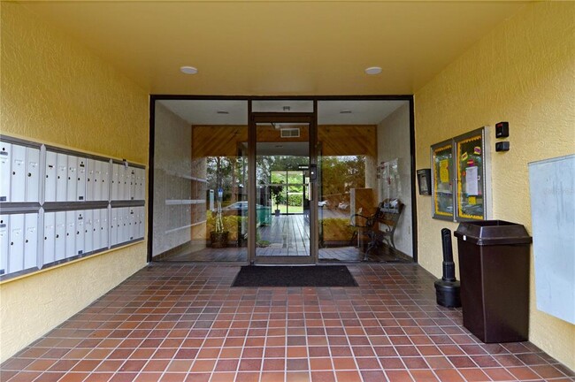 Foto del edificio - 13602 S Village Dr