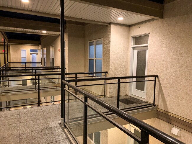 Photo du bâtiment - 4831 104A St NW