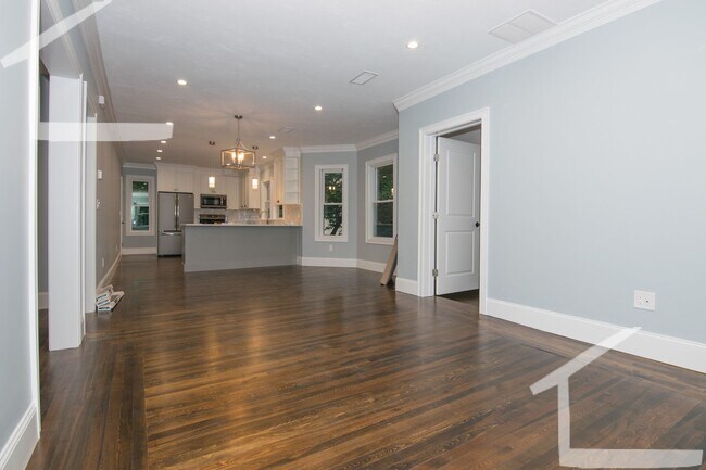 Building Photo - 183 Tremont St