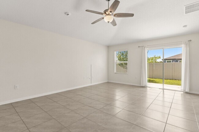 Foto del edificio - Charming 3-Bedroom Home in Nassau Crossing...