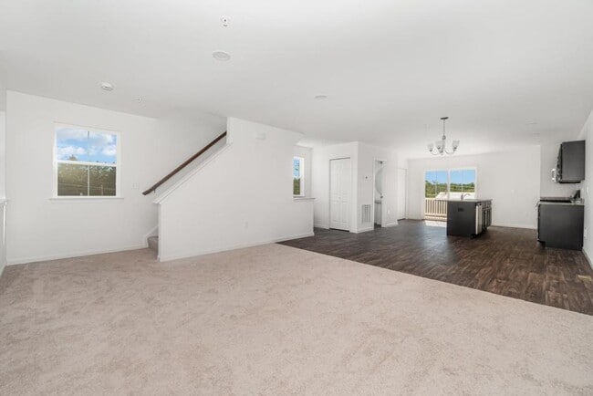 Foto del edificio - 8 Kenzie Way