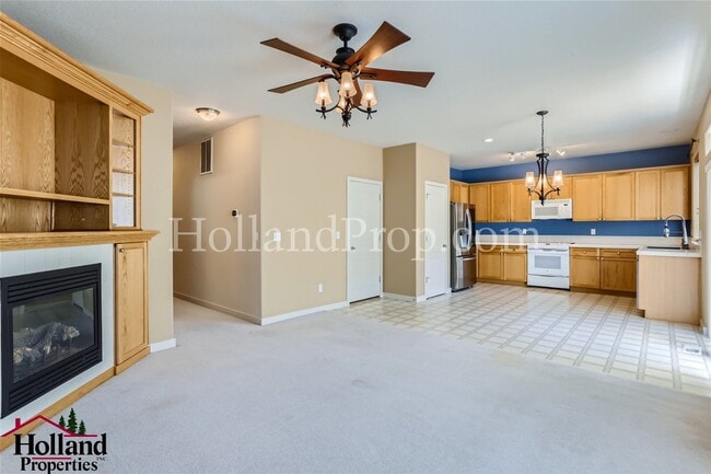 Building Photo - Lovely 3 bedroom home in a great location ...
