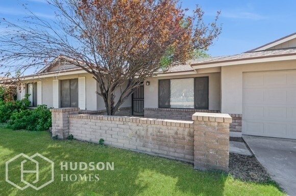Building Photo - AVAILABLE NOW! - 6209 West Windrose Drive,...
