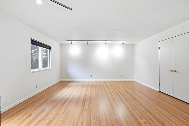 Foto del edificio - 700 10th St