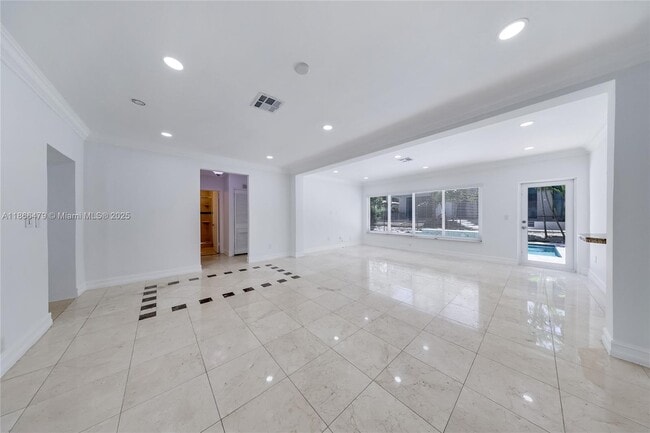 Foto del edificio - 1410 Bird Rd