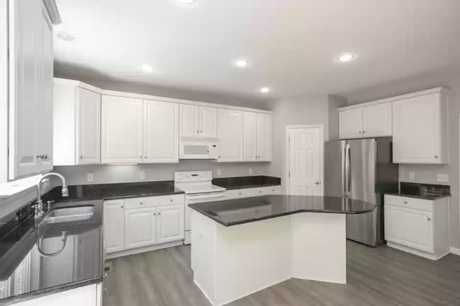 Building Photo - 416 William Wallace Dr