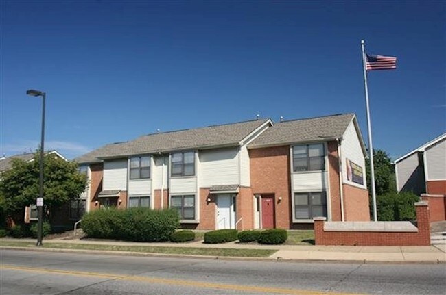 Building Photo - 7803 Hough Ave