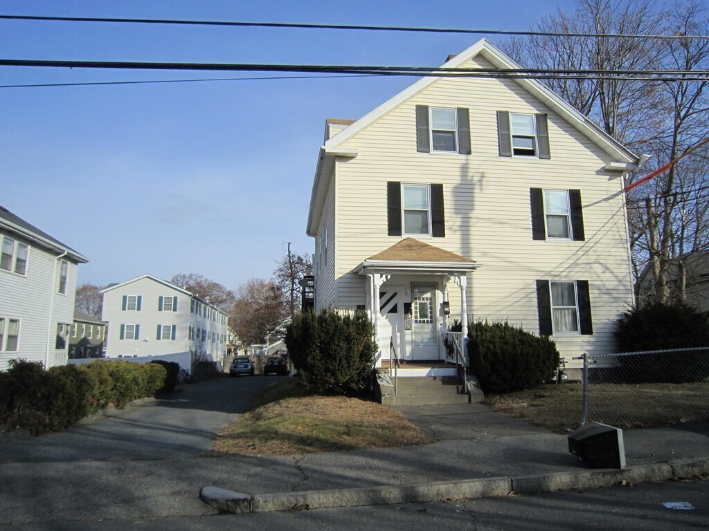 Primary Photo - 32 Brown St