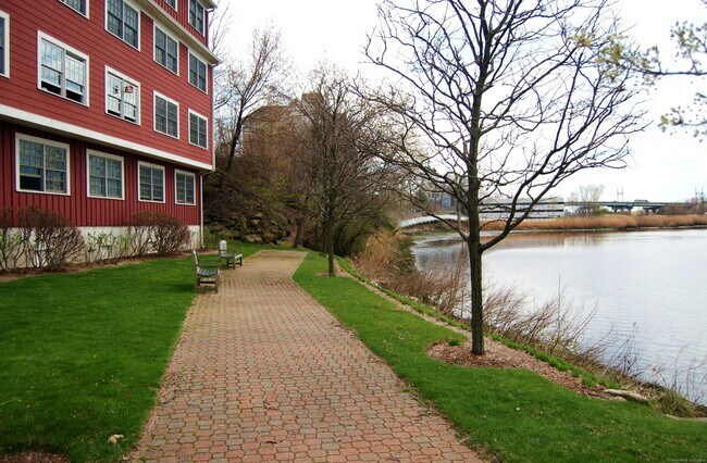 Foto del edificio - 1 Daskams Ln