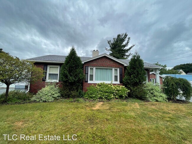 Foto del edificio - 3 br, 2 bath House - 342 Wight Dr