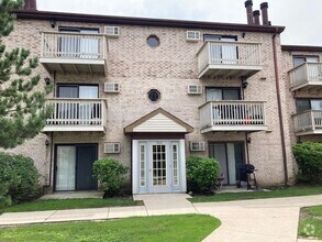 Building Photo - 442 Osage Ln