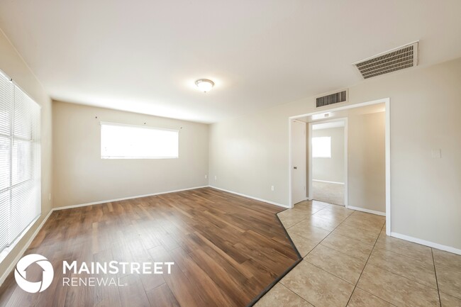 Foto del edificio - 3315 W Elm St
