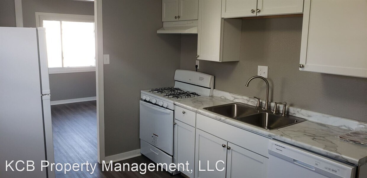Building Photo - 3 br, 1 bath House - 1217 Columbus Boulevard