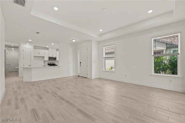 Building Photo - 15517 Vittorio St