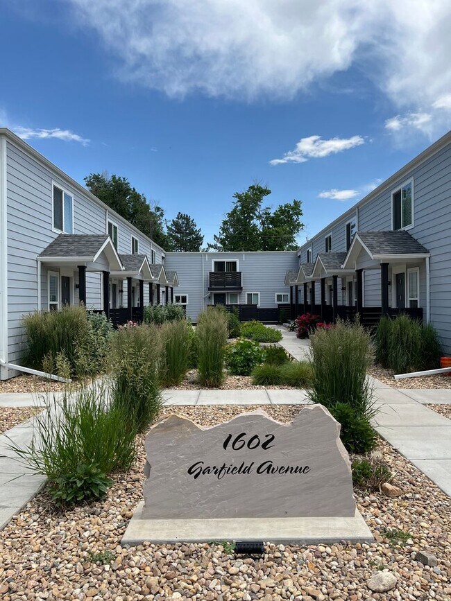 Foto del edificio - 1602 Garfield Ave