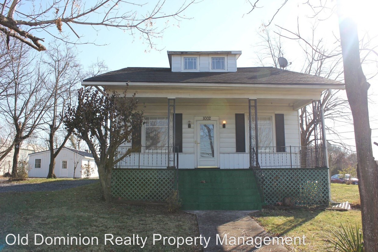 Primary Photo - 3 br, 1 bath House - 1002 N Liberty Street B