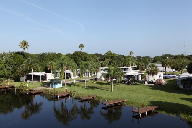 Foto del edificio - 1073 Old Lakeport Rd NW