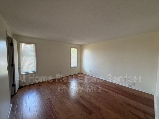 Foto del edificio - 2633 W Hanover Dr
