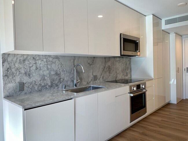 Foto del edificio - A'ali'i: Studio Condo w/ 1 Parking - Brand New Building in Kakaako