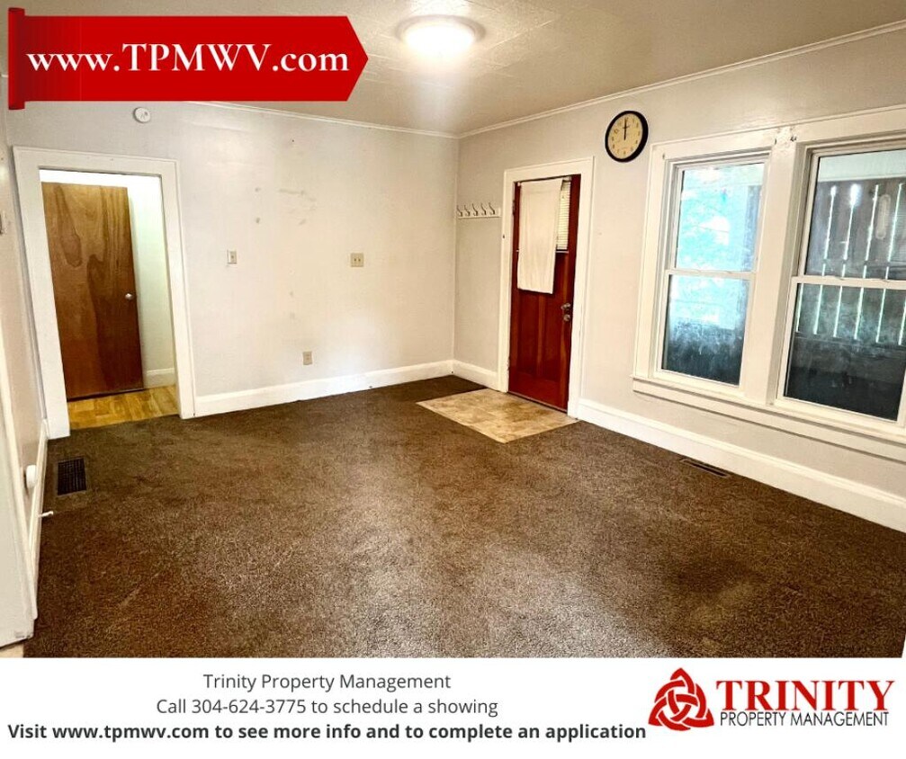 Primary Photo - 1310 Hillcrest Ct