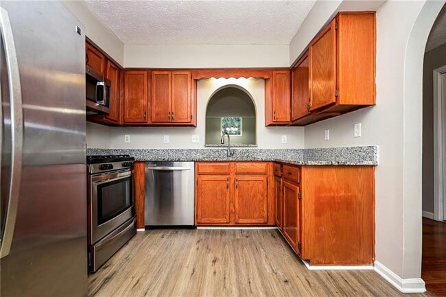 Building Photo - 2207 Boulder Springs Dr