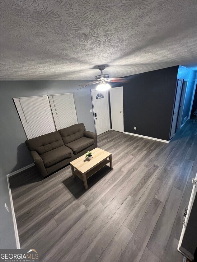 Foto del edificio - 35 Darwin Dr