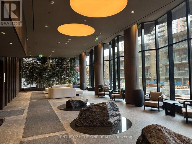 Photo du bâtiment - 120 Broadway Ave