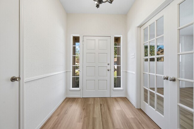 Building Photo - 25407 Lancewood Dr