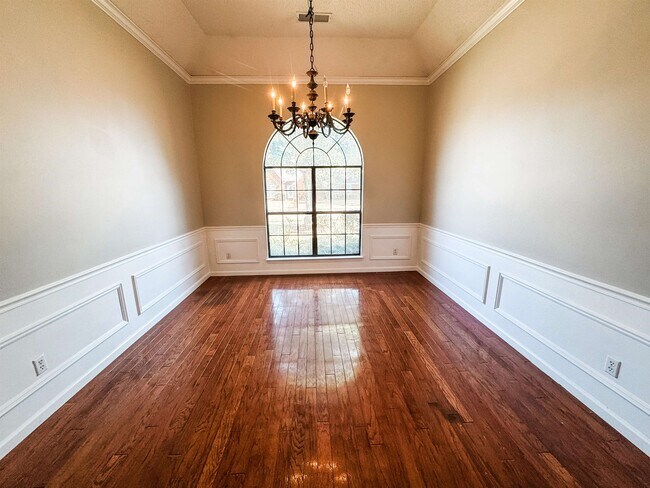 Building Photo - 287 Black Wolf Dr