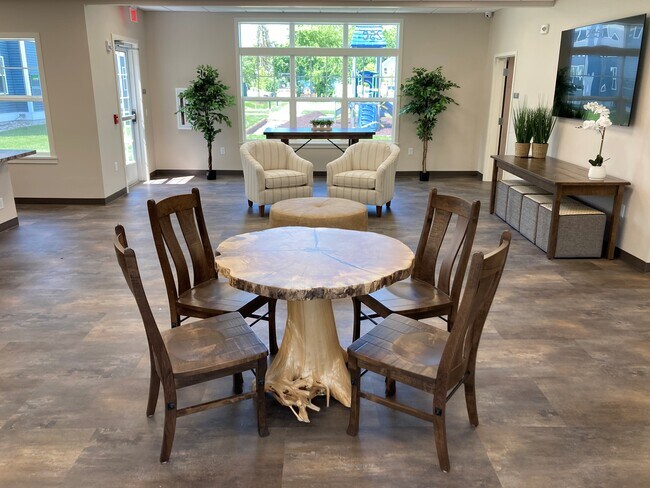 Foto del edificio - 25 LaRose