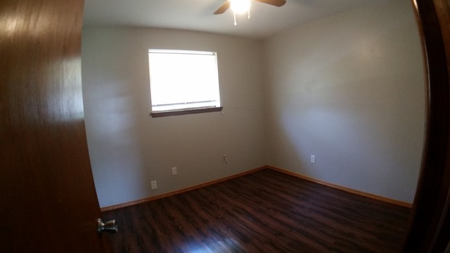 Foto del edificio - 4326 Sunnylane Pl