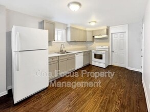 Building Photo - 1125 Market St