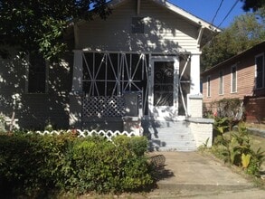 Building Photo - 603 25th St
