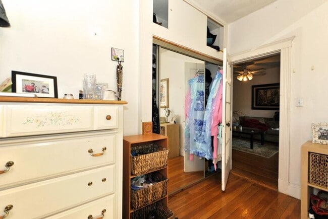 Building Photo - No Brokers Fee, Heat, Hot Water Included, Eat-in Kitchen, Laundry on a Site, Balcony, Parking for...