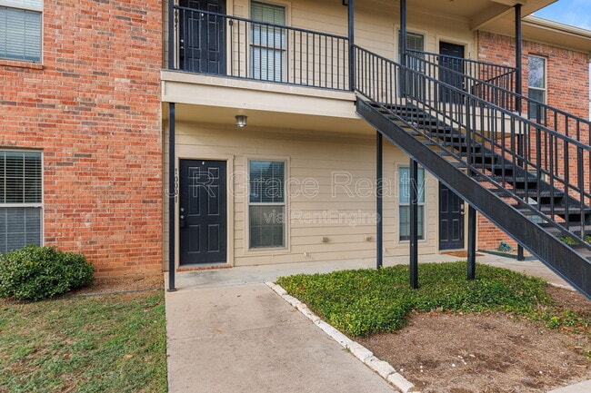 Foto del edificio - 10001 Amber Cir