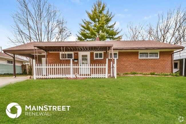 Building Photo - 8691 Bobolink Dr