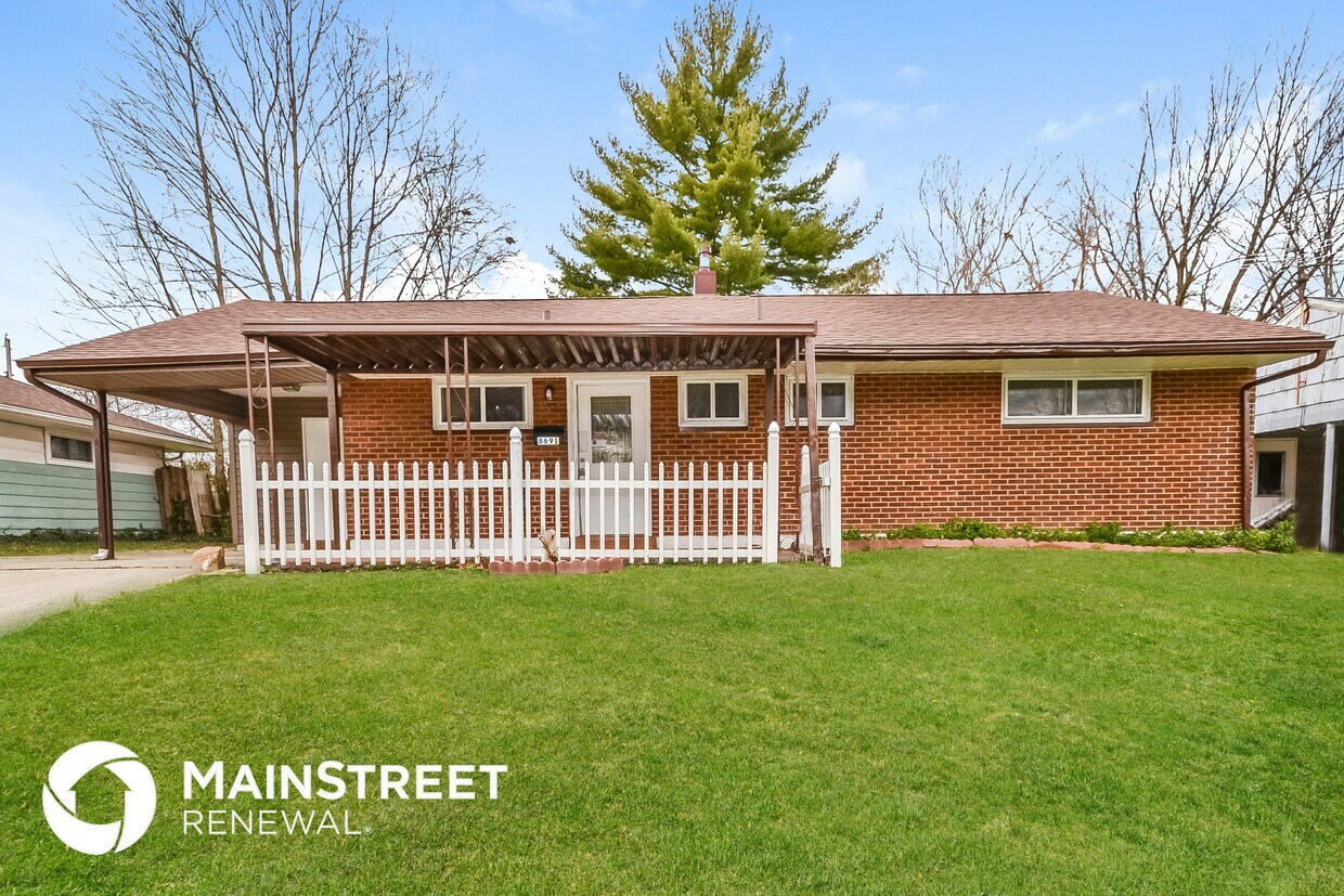 Foto principal - 8691 Bobolink Dr