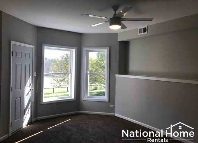 Building Photo - 6148 S University Avenue Unit 2