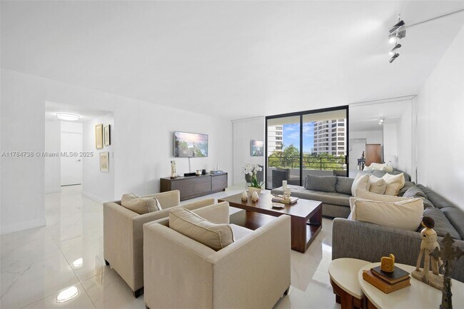 Foto del edificio - 500 Three Islands Blvd