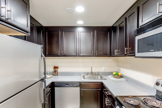 2HAB, 1BA - 875 ft² - Park Sedona Apartments