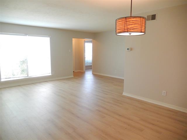 Building Photo - 10679 Sandpiper Ln