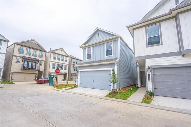 Building Photo - 10303 Harmon Smith Dr.