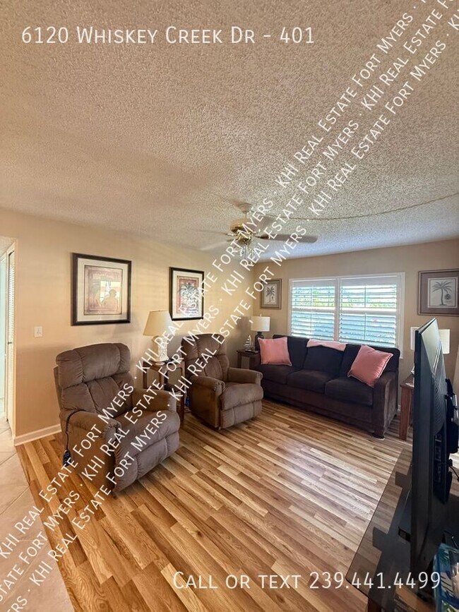 Foto del edificio - 6120 Whiskey Creek Dr